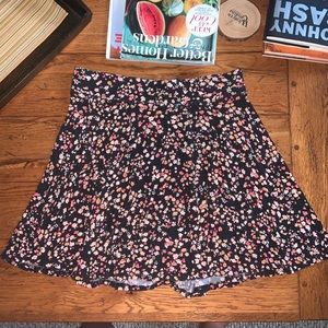 super cute floral skirt